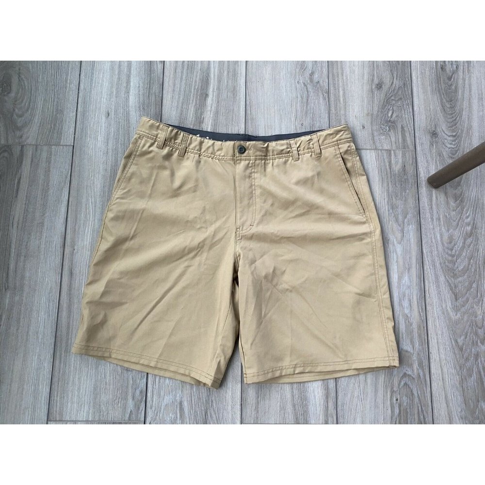 COLUMBIA Men's Size 42 FREEZER COIL Cold Coil Flex SHORTS Wicking Golf